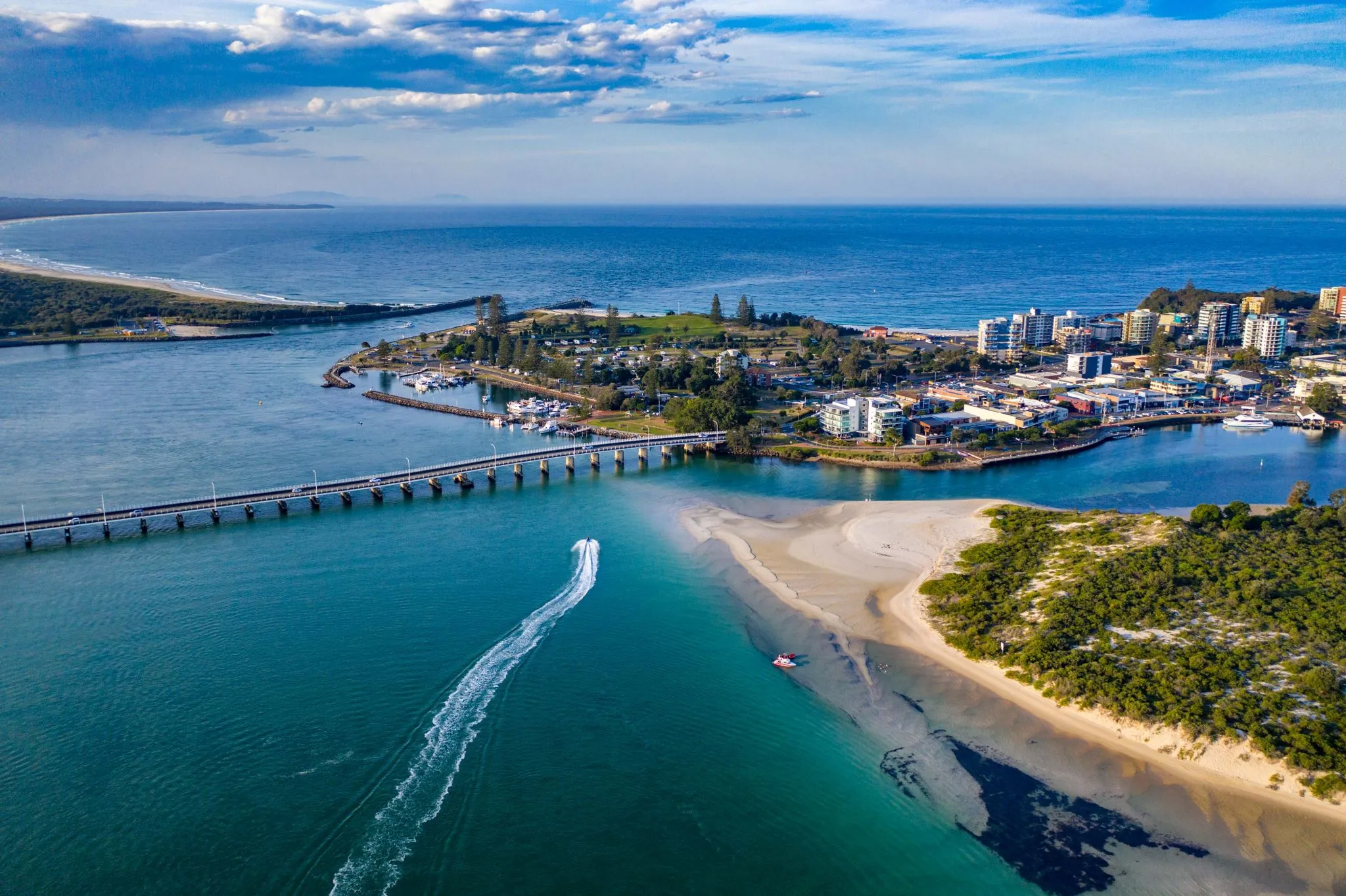 forster-and-coolongolook-river-new-south-walesforster-australia